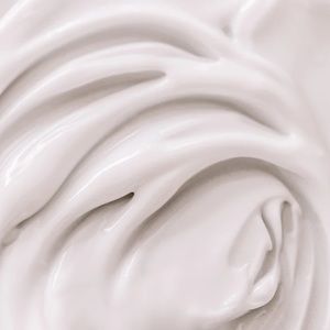 The Quench Quadralipid Rapid Recovery  Moisturizer